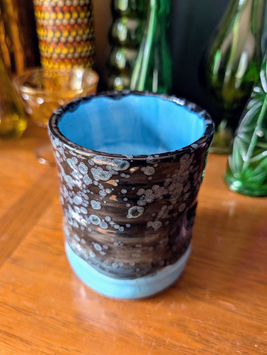 Thumb Grip Mug