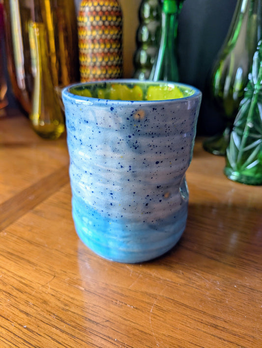 Thumb Grip Mug