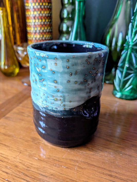 Thumb Grip Mug