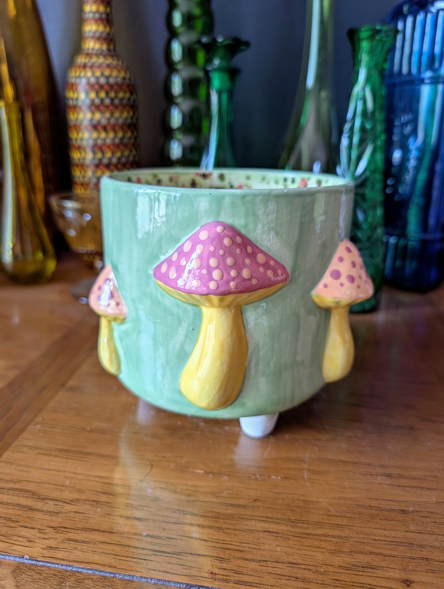 Mushroom Container