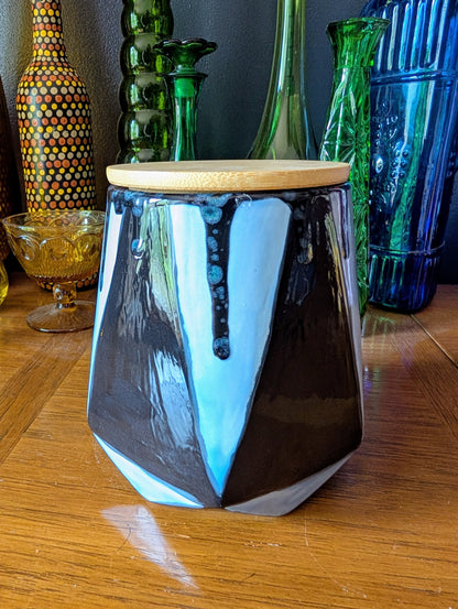 Geometric Container