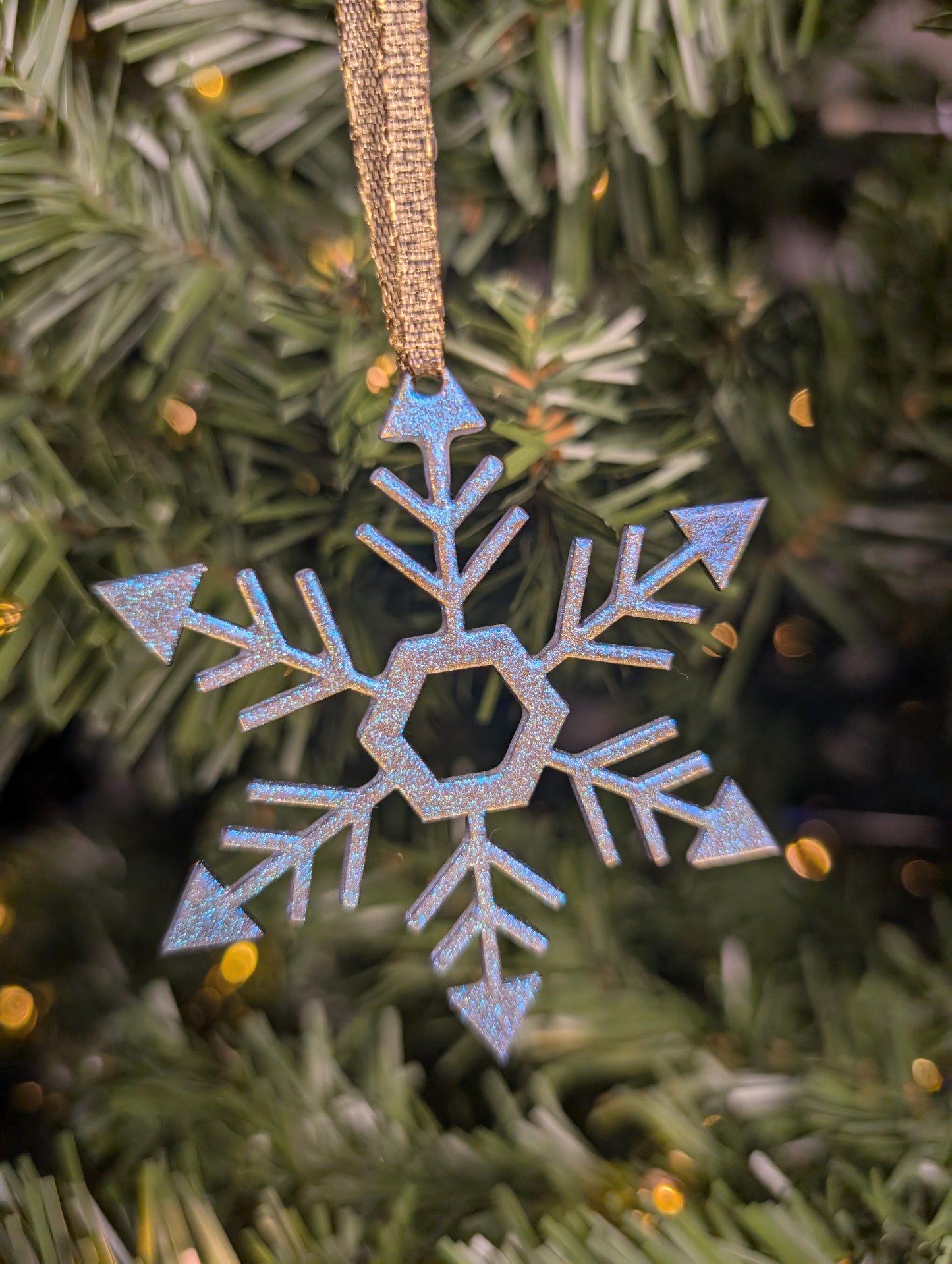 Pointed Dainty Snowflake Ornament