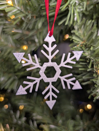 Pointed Dainty Snowflake Ornament
